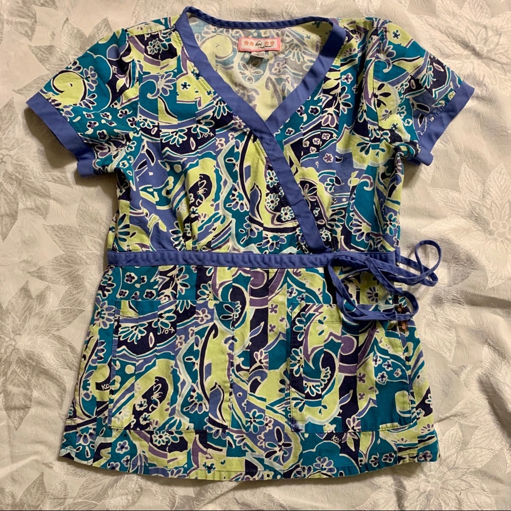 Koi Scrub Top by Kathy Peterson [S]